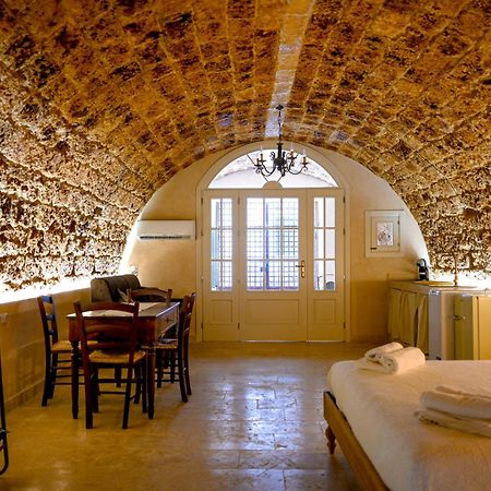 La Grotta, Luxury Suite & Spa Ното Екстериор снимка