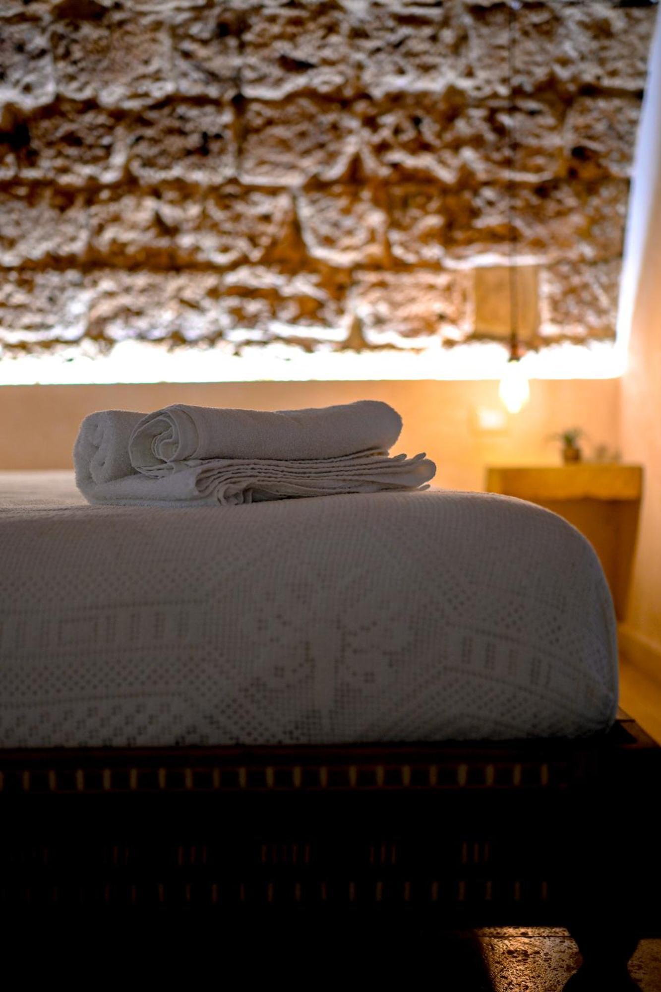 La Grotta, Luxury Suite & Spa Ното Екстериор снимка