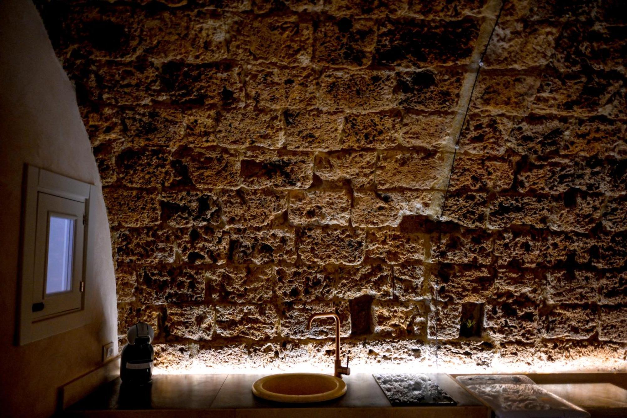 La Grotta, Luxury Suite & Spa Ното Екстериор снимка