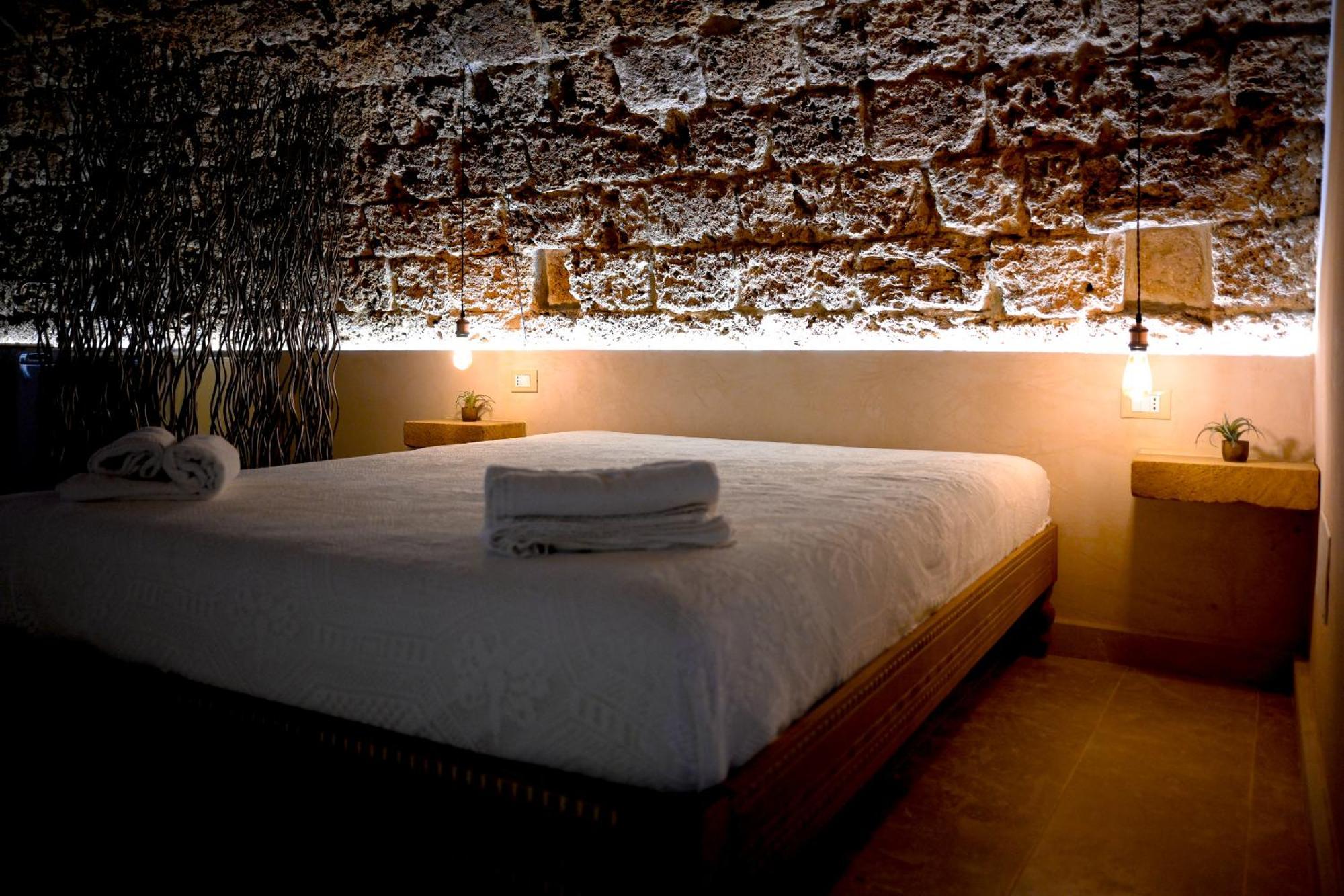 La Grotta, Luxury Suite & Spa Ното Екстериор снимка