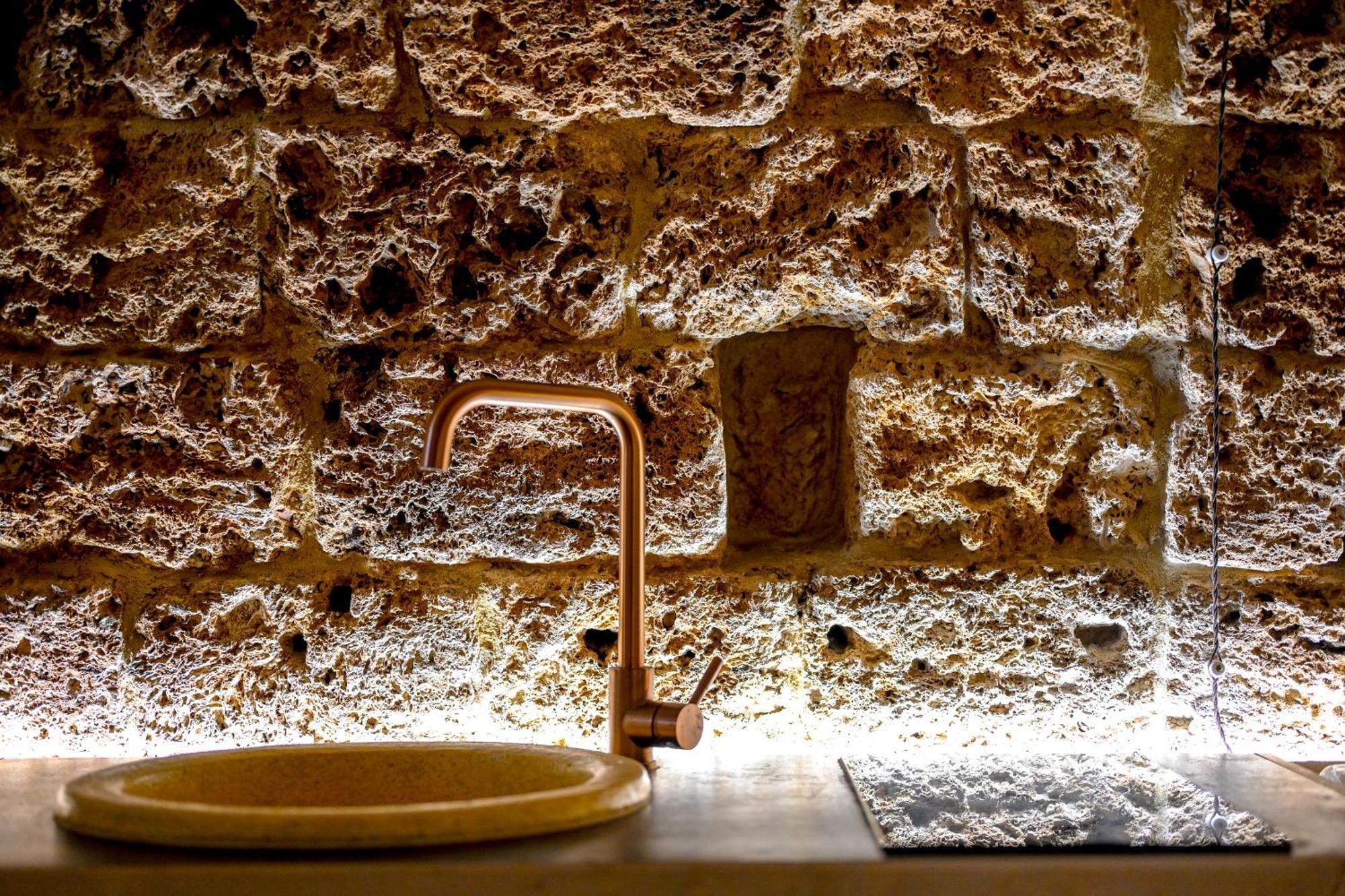 La Grotta, Luxury Suite & Spa Ното Екстериор снимка